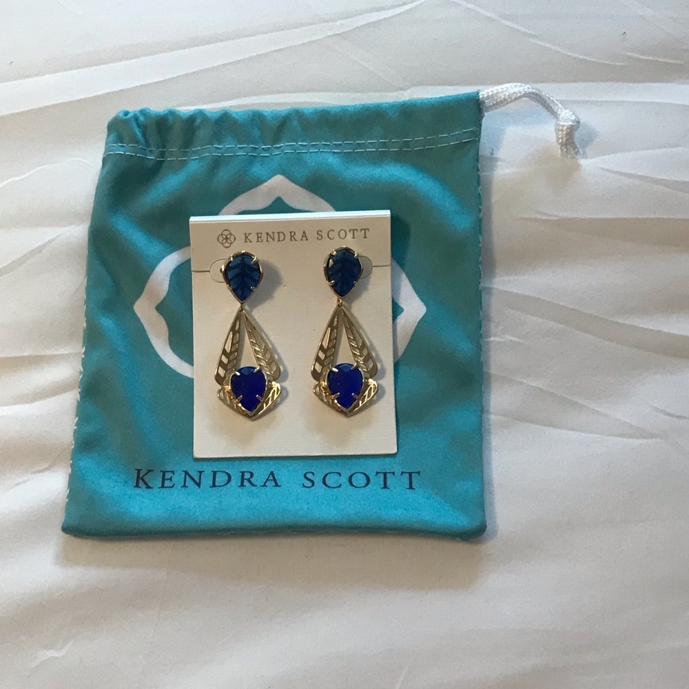 Kendra Scott earrings - never worn